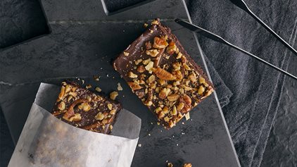Pecan caramel farmers brownie